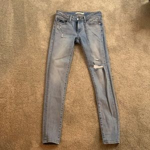 Light wash, skinny jeans, lightly distressed